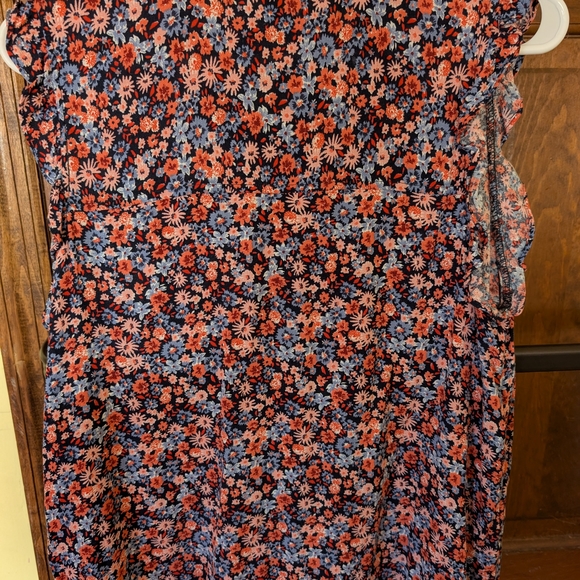 Universal Thread Women's Floral Sleeveless Top - Picture 5 of 6